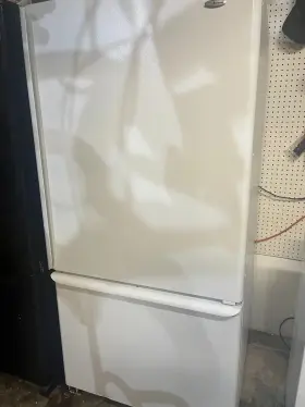 Arb2217cw Amana 22 Cu. Ft. Refrigerator Local P/u Only
