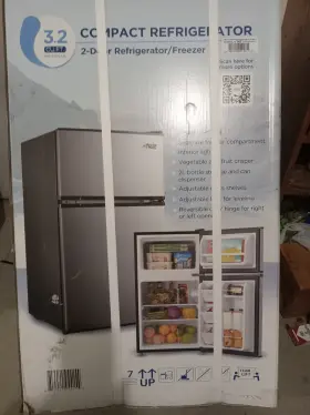 Arh32d5asl Arctic Viking 3.2 Cu Ft Compact Refrigerator Silver 2-door