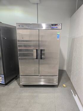 Avantco 178a49 Used Side By Commercial Refrigerator