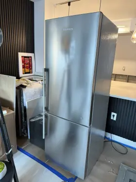 Brfb1045ss Blomberg Stainless Steel 24in 12 Cubic Ft Bottom Freezer Fridge Counter Depth