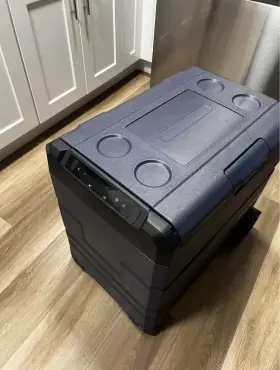 Tww45 Bodega Refrigerator Portable