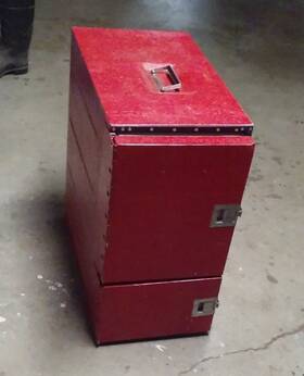 Dale Engineering & Development Inc Sr19 Vintage Dual Temperature Aviation Refrigerator Model