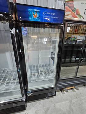 Dukers Dsm-19r Model Dsm-19 Refrigerator Scratch And Dent