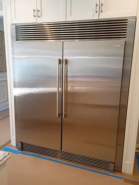 Electrolux Ei32ar65js2 64 Inch Refrigerator And Freezer Set 84 Louvered Trim Kit - Pristine