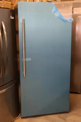 Ei33ar8owsa Electrolux Upright Refrigerator 71.75 Inch Tx325/8 Dx28.25 W