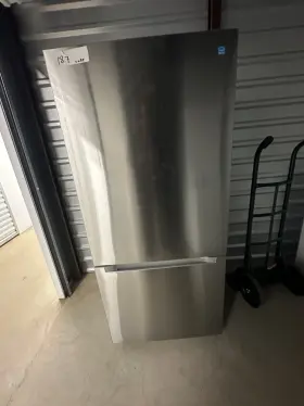 Erbm19cbs Element 30 Inch Freestanding Bottom-freezer Refrigerator With 18.7 Cu. Ft. Capacity