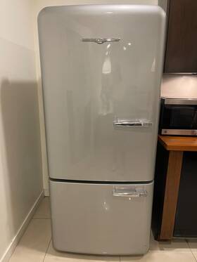 Elmira Northstar Pbe18kzraww Retro 18.2 Cu Ft Top Freezer Refrigerator Light Grey