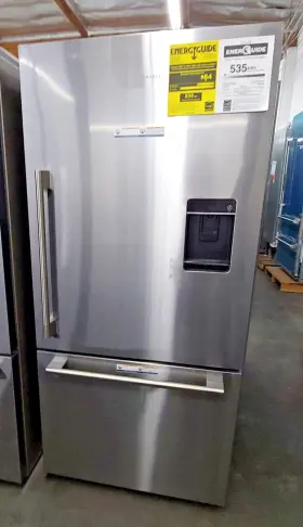 Rf170wrhux1 Fisher & Paykel And Free Standing Right Hinged Refrigerator Stainless