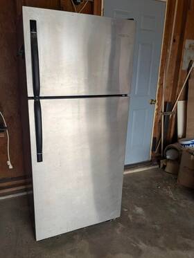 Frigidaire 241543911 Refrigerator Freezer
