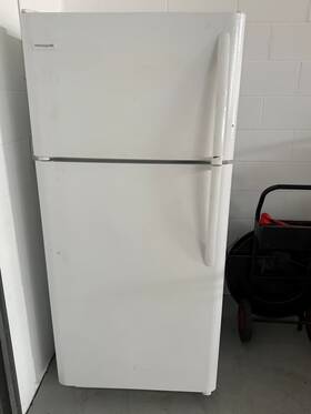 Frigidaire 435316 Fridgidaire Standard Refrigerator