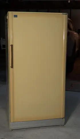 D-116 Frigidaire Vintage Harvest Gold 11.6 Cf Refrigerator Freezer Stunning