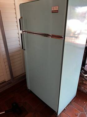 Frigidaire Fd-13tj-tq Deluxe Cycla-matic Light Green Top-freezer Freestanding Refrigerator