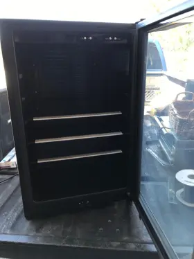 Ffbc46l2qs-1 Frigidaire Ffbc4622qs-1 -beverage Center 4.6 Cu 138 12 Oz. Can Capacity