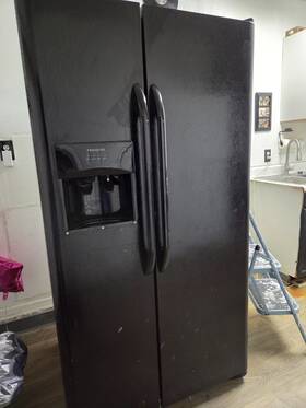 Frigidaire Ffhs2611lbra Refrigerator With Ice Maker Black Fridge Mdl Side By