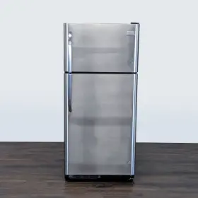 Ffht1817 Frigidaire Stainless Steel Top Freezer Refrigerator - 1067564