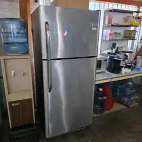 Ffht2142ls Frigidaire 21 Cu. Ft. Top Freezer Refrigerator