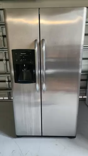 Ffsc2323lsda Frigidaire Stainless Steel Side By Refrigerator Freezer - Water/ice
