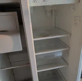 Frs26r4cwe Frigidaire Side-by-side Refrigerator White Ice Maker Water Dispenser