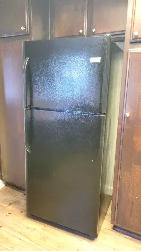 Lfht2117lb0 Frigidaire Refrigerator Top Freezer 20.5 Cu Ft Santa Clarita Ca