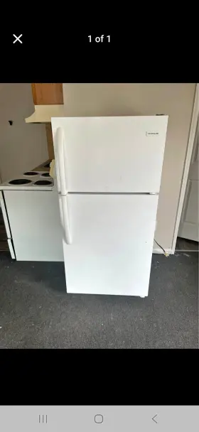Ns-rtm18 Frigidaire White Frigidare Refrigerator Height 59inch Depth 29 Inch Width 30inch