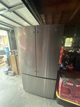 Ge Gne27jymwwfs Used Excellent Condition. Brand General Electric Model