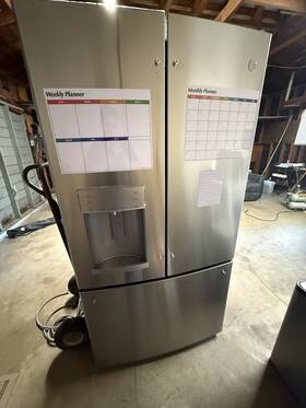 Ge Gne28gynfs 27.8 Cu Ft Stainless French Door Fridge With Dispenser And Ice