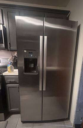 Ge Gse25gshkcss - 25.3 Cu. Ft. Side-by-side Refrigerator With External Water And Ice Dispenser