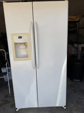 Gsh25jfxb Ge Energy Star 25.3 Cu. Ft. Side-by-side Refrigerator With Dispenser