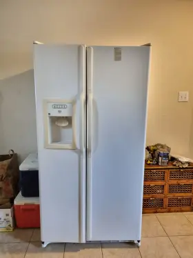 Gss25ifrf Ge Side-by-side Refrigerator Fridge Freezer