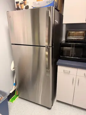 Gts17gsndrss Ge Stainless Steel Top-freezer Refrigerator Local Pickup 90815