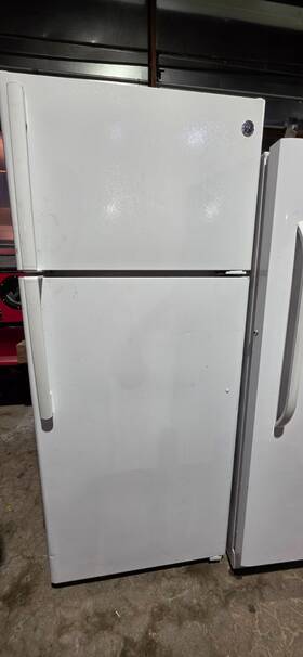 Ge Gts18gthfrww Top Freezer Fridge 17.5 Cu Ft