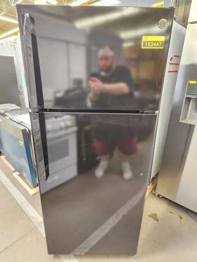 Ge Gts18hgnrbb 28 Inch Black 17.5 Cu. Ft. Top-freezer Refrigerator Nob #153447
