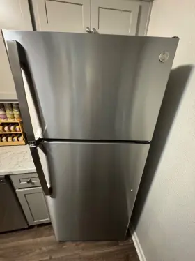Gts18hynfrfs Ge Stainless Steel 17.5 Cu. Ft. Top-freezer Refrigerator No Ice Maker