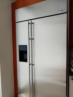 440.4a Ge Monogram European Refrigerator Slightly Used For Apartment Staging Purposes
