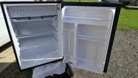 Gmr06aapbb Ge Profile General Electric 4.4 Cu Ft Refrigerator/freezer From Lowes - Retail 399