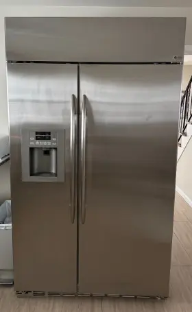 Psb48ysxass Ge Profile Refrigerator For Sale 6 500. Price Negotiable