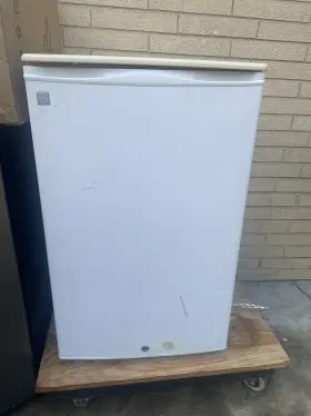 Smr04damww Ge White Compact General Electric Refrigerator Fridge