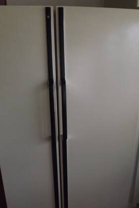 Ge Tfx24z Refridgerator/freezer Side-by-side 23.8 Cu Ft