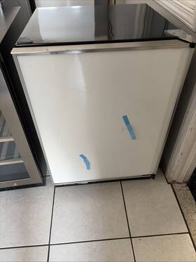 Ge Zifi240plii Monogram Refrigerator
