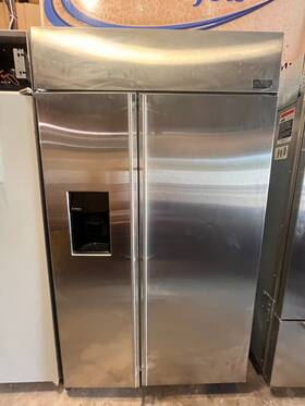 General Electric Ziss480driss Used 48 Inch W Ss Ge Monogram Side-by-side Refrigerator 30.7 Cu Ft Model