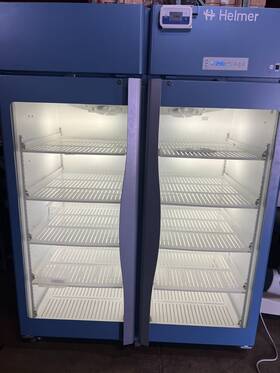 Helmer Hlr256-gx The Hlr256 Lab Refrigerator Double Door Upright Freezer