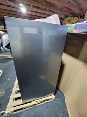 Hfu171n1ave Hisense Hs 17.1 Cuft Fridge / Freezer
