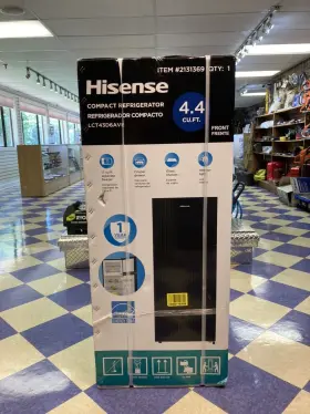 Lct43d6ave Hisense Local Only 4.4 Cu Ft. Mini Refrigerator/freezer. New In Se Lp2123708