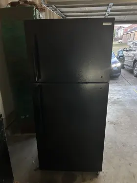 Ns-rtm18bk8q Insignia 18.1 Cu Ft Top -freezer Refrigerator