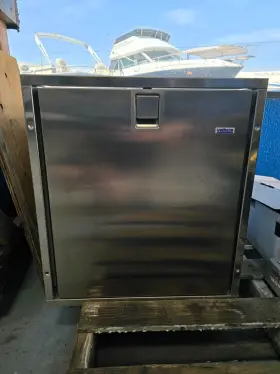 D049dnnit41113aa Isotherm 12/24 Volt Stainless Steel Refrigerator