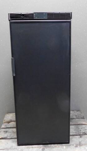 Isotherm Slim90 Freeline Dual Volt 12-24 V Dc Rv Refrigerator 3.2 Cu Ft