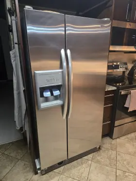 106.58163703 Kenmore Refrigerator Used