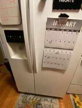 Hr65005670 Kenmore Refrigerator Works Great. Has Ice Maker And Water Dispenser