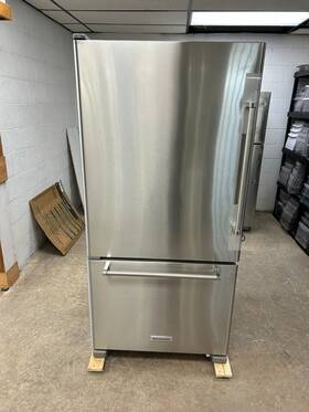 Kitchenaid Krbl102ess05 New 22 Cf 33 Inch Bottom Freezer Fridge In Stainless Steel
