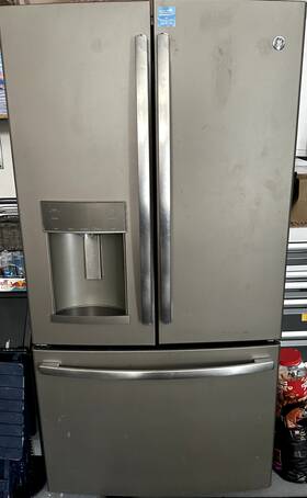 Lg Gfe28gmkbes 27.8 Cu. Ft. French Door Refrigerator In Slate Fingerprint Resistant And Energy